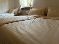 třílůžkový pokoj